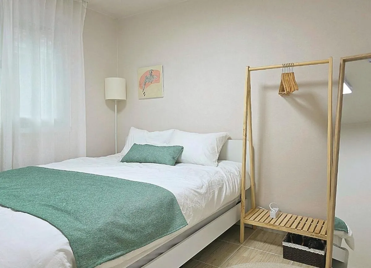 Hun Stay #2Room 2Bed #Seongsu #Line2,7 Konkuk U- Station #Hangang Park Seoul 0*,  South Korea