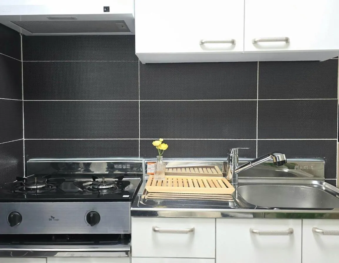 Hun Stay #2Room 2Bed #Seongsu #Line2,7 Konkuk U- Station #Hangang Park Seoul South Korea